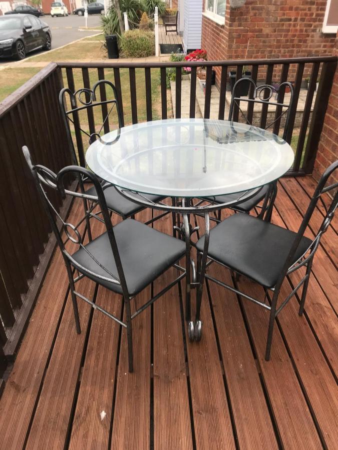 Leysdown-On-Sea Saddlebrook Holiday Park 3 Bedroom Brick Built Chalet Bungalow 외부 사진