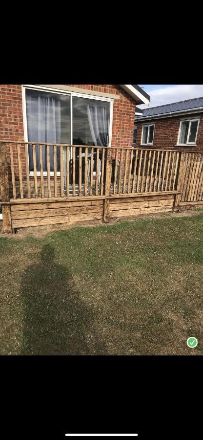 Leysdown-On-Sea Saddlebrook Holiday Park 3 Bedroom Brick Built Chalet Bungalow 외부 사진